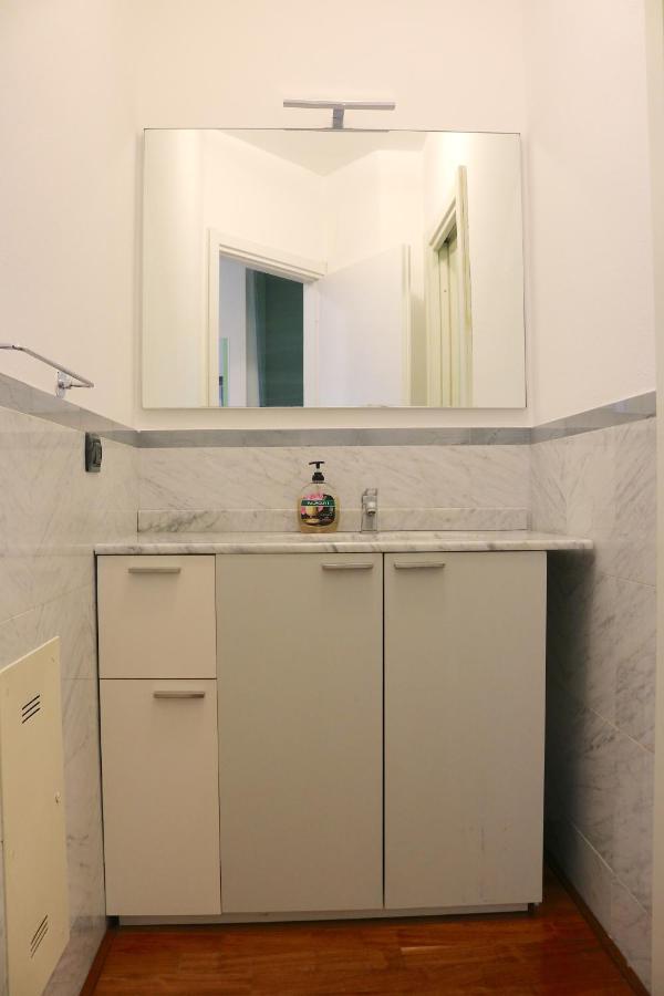 Apartamento Happy Flat With Terrace Milán Exterior foto