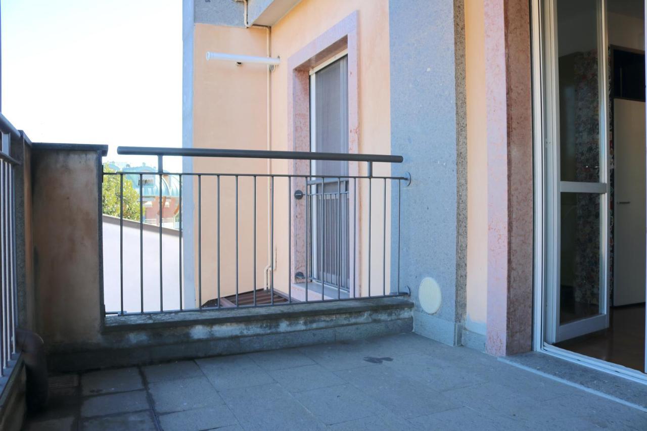 Apartamento Happy Flat With Terrace Milán Exterior foto